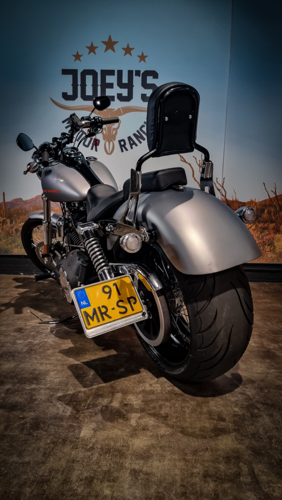 Harley-Davidson-FXDWG-Dyna-Wide Glide-2014