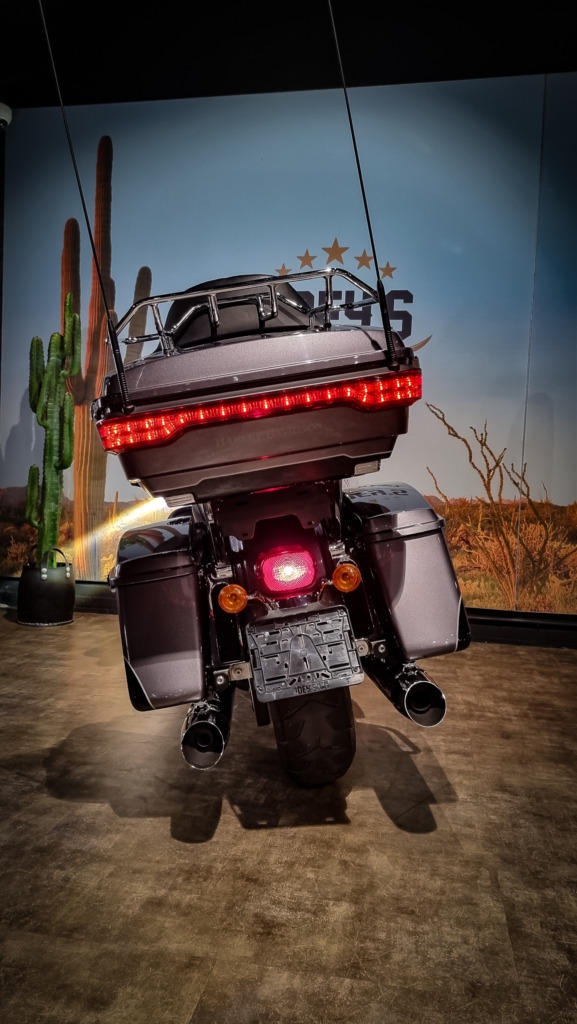 Harley-Davidson-Ultra Limited-2014-FLHTK