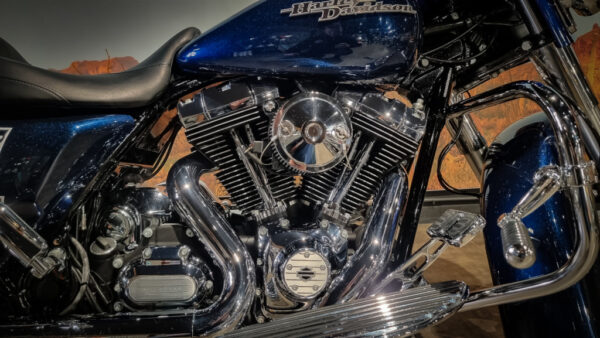 Harley-Davidson-FLHX-2012-Street Glide