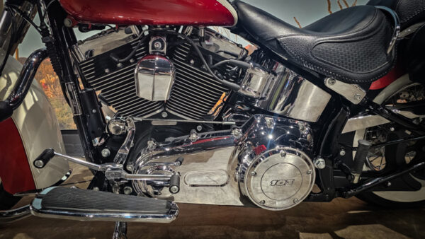 Harley-Davidson-FLSTN-Softail Deluxe-2012