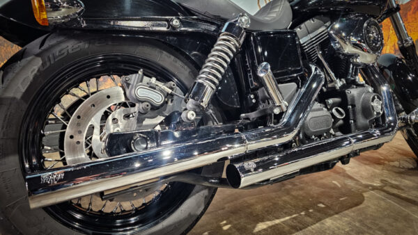 Harley-Davidson-Street Bob-FXDB-2013