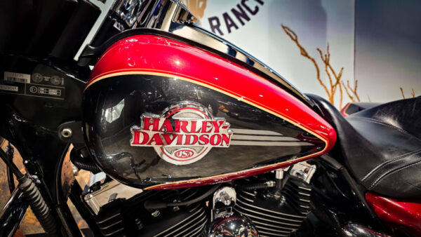 Harley-Davidson-FLHTC-Ultra Classic-street glide look-2007
