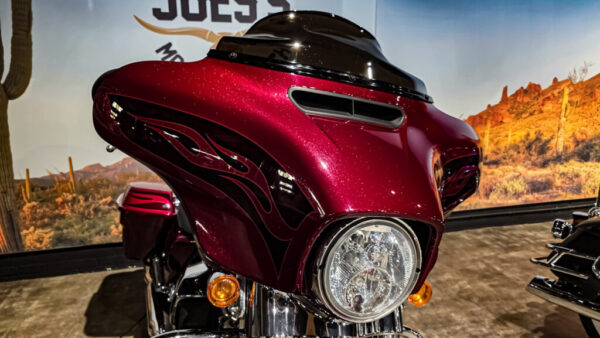 Harley-Davidson-FLHXS-Street Glide Special-2017-Hard Custom Candy