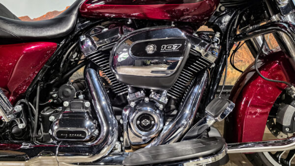 Harley-Davidson-FLHXS-Street Glide Special-2017-Hard Custom Candy
