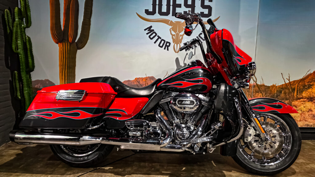 Harley Davidson, CVO, FLHTCUSE, Ultra Classic, 2010, VERKOCHT