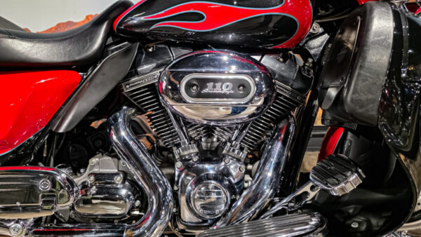 Harley-Davidson-CVO-Ultra Classic CVO- Custom vehicle operations- 2010 (6)