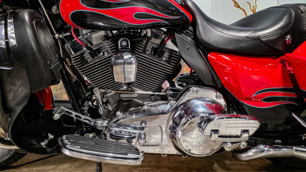 Harley-Davidson-CVO-Ultra Classic CVO- Custom vehicle operations- 2010 (6)