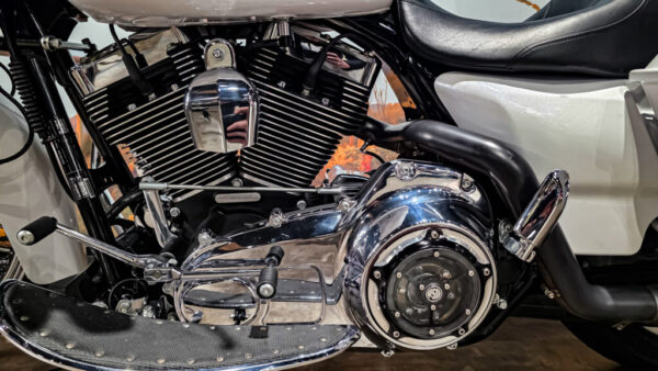 Harley-Davidson- Street Glide- FLHX-2011- Bigspokes (1)