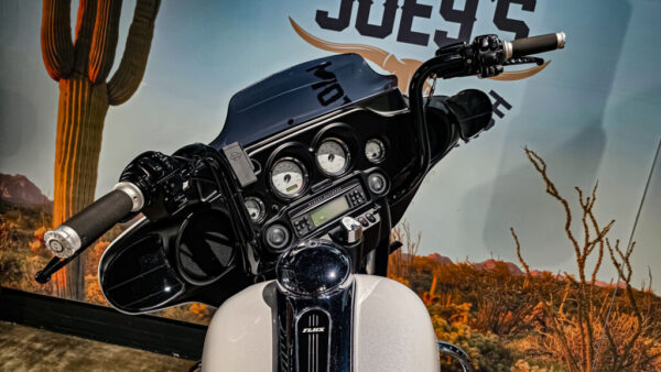 Harley-Davidson- Street Glide- FLHX-2011- Bigspokes (1)