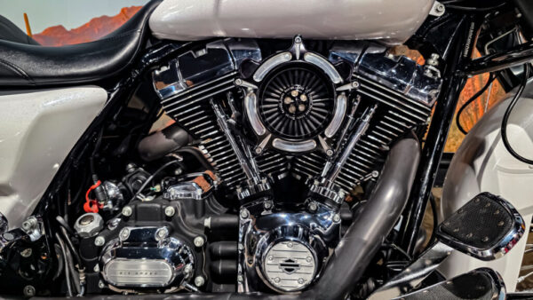 Harley-Davidson- Street Glide- FLHX-2011- Bigspokes (1)