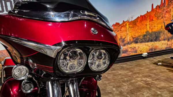Harley-Davidson-FLTRUSE-Road Glide Ultra-CVO