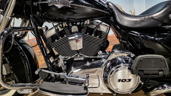 Harley-Davidson - Road King Classic - 2011 - FLHRC (12)