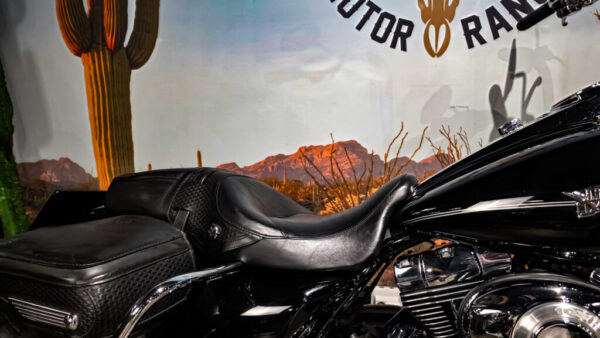 Harley-Davidson - Road King Classic - 2011 - FLHRC (12)