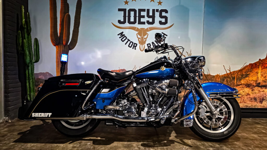 Harley Davidson, FLHR, Road King, 113CI, Custom Police Build, 1998 gereserveerd
