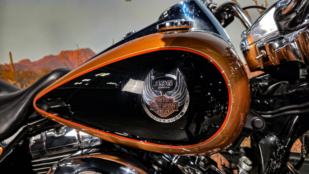 Harley-Davidson-FLHRC-Road-king-classic-2008-105th-anniversary-3 Harley Davidson, FLHRC, Road King Classic, 105th Anniversary, 2008