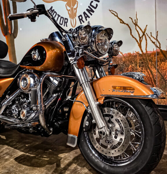 Harley-Davidson-FLHRC-Road-king-classic-2008-105th-anniversary-4 Harley Davidson, FLHRC, Road King Classic, 105th Anniversary, 2008