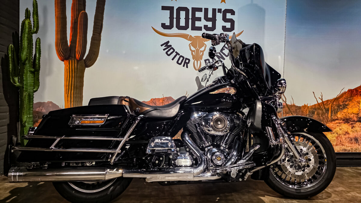 Harley-Davidson - FLHTK - Electra Glide Ultra Limited - 110th Anniversary - 2013 (11)