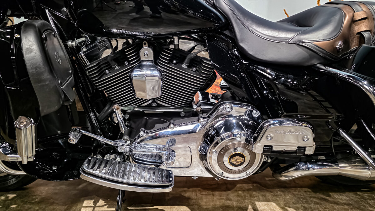 Harley-Davidson - FLHTK - Electra Glide Ultra Limited - 110th Anniversary - 2013 (11)