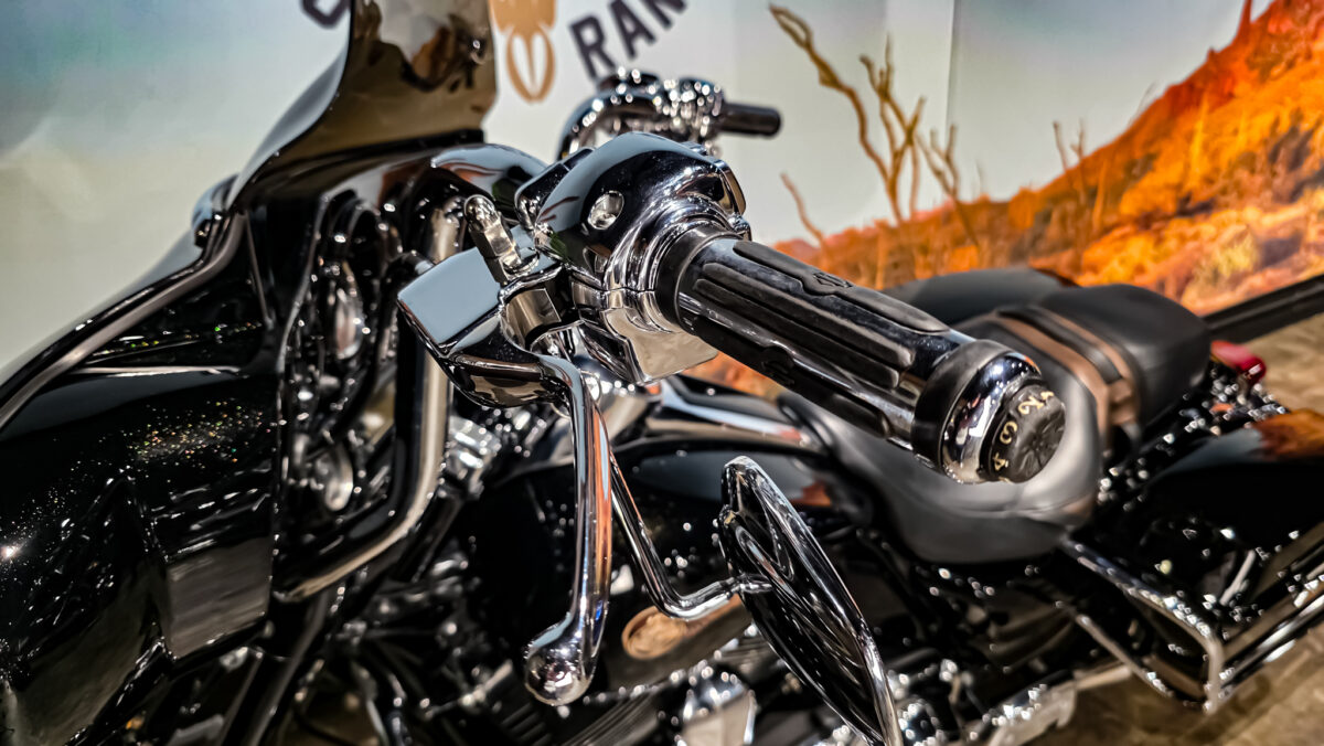 Harley-Davidson - FLHTK - Electra Glide Ultra Limited - 110th Anniversary - 2013 (11)