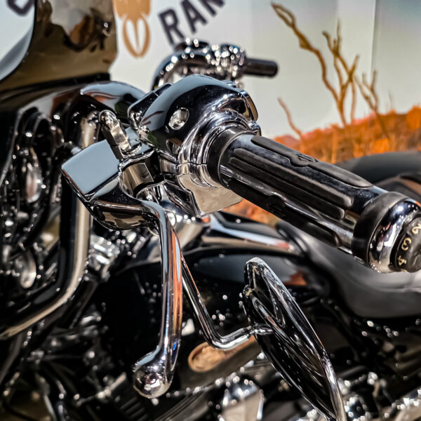 Harley-Davidson - FLHTK - Electra Glide Ultra Limited - 110th Anniversary - 2013 (11)