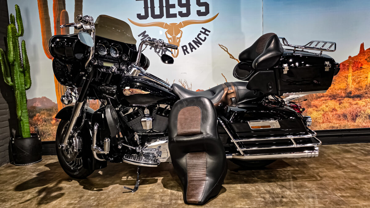 Harley-Davidson - FLHTK - Electra Glide Ultra Limited - 110th Anniversary - 2013 (11)