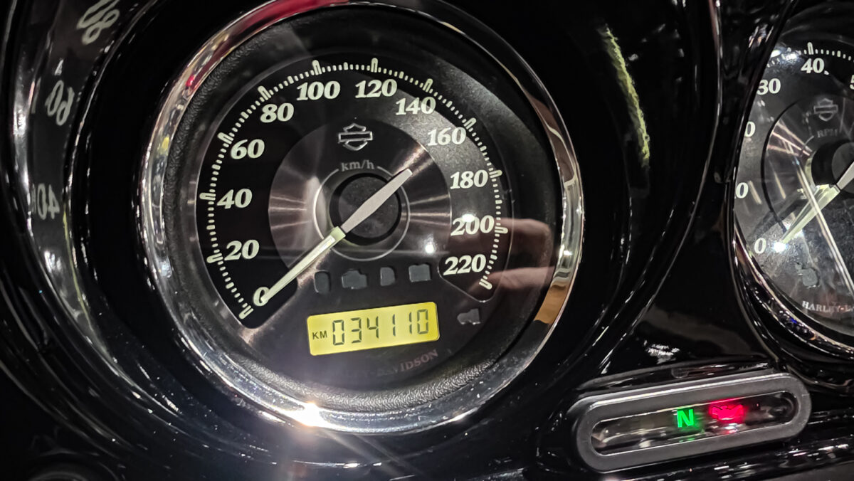 Harley-Davidson - FLHTK - Electra Glide Ultra Limited - 110th Anniversary - 2013 (11)