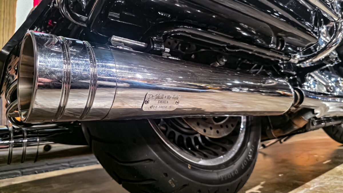 Harley-Davidson - FLHTK - Electra Glide Ultra Limited - 110th Anniversary - 2013 (11)