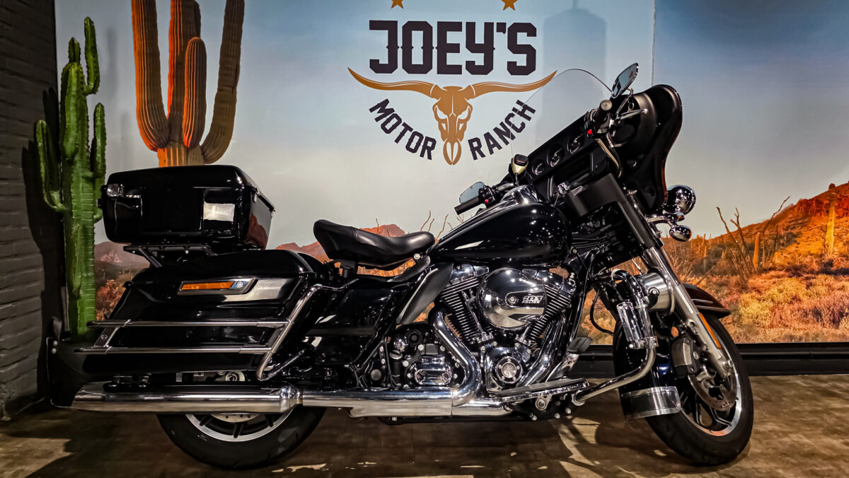 Harley-Davidson - Police - FLHTP - Electra Glide Police - 2015 (1) Harley-Davidson - Police - FLHTP - Electra Glide Police - 2015 (1)