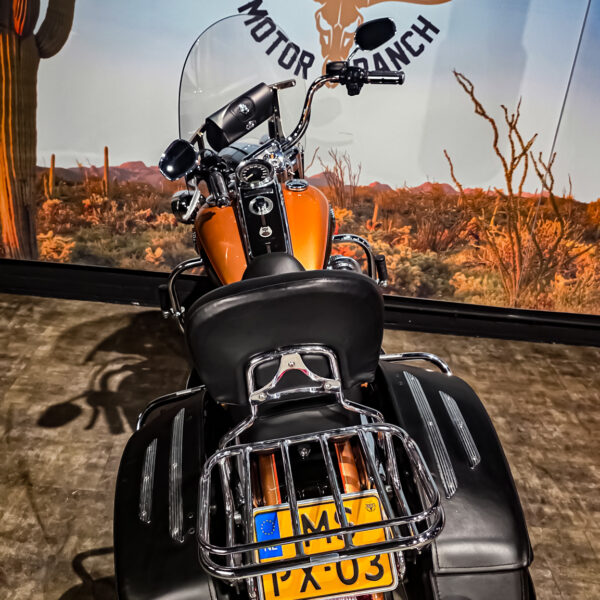 Harley-Davidson - Road King Classic - FLHRC - Anniversary 105th edition - 2008 (1)