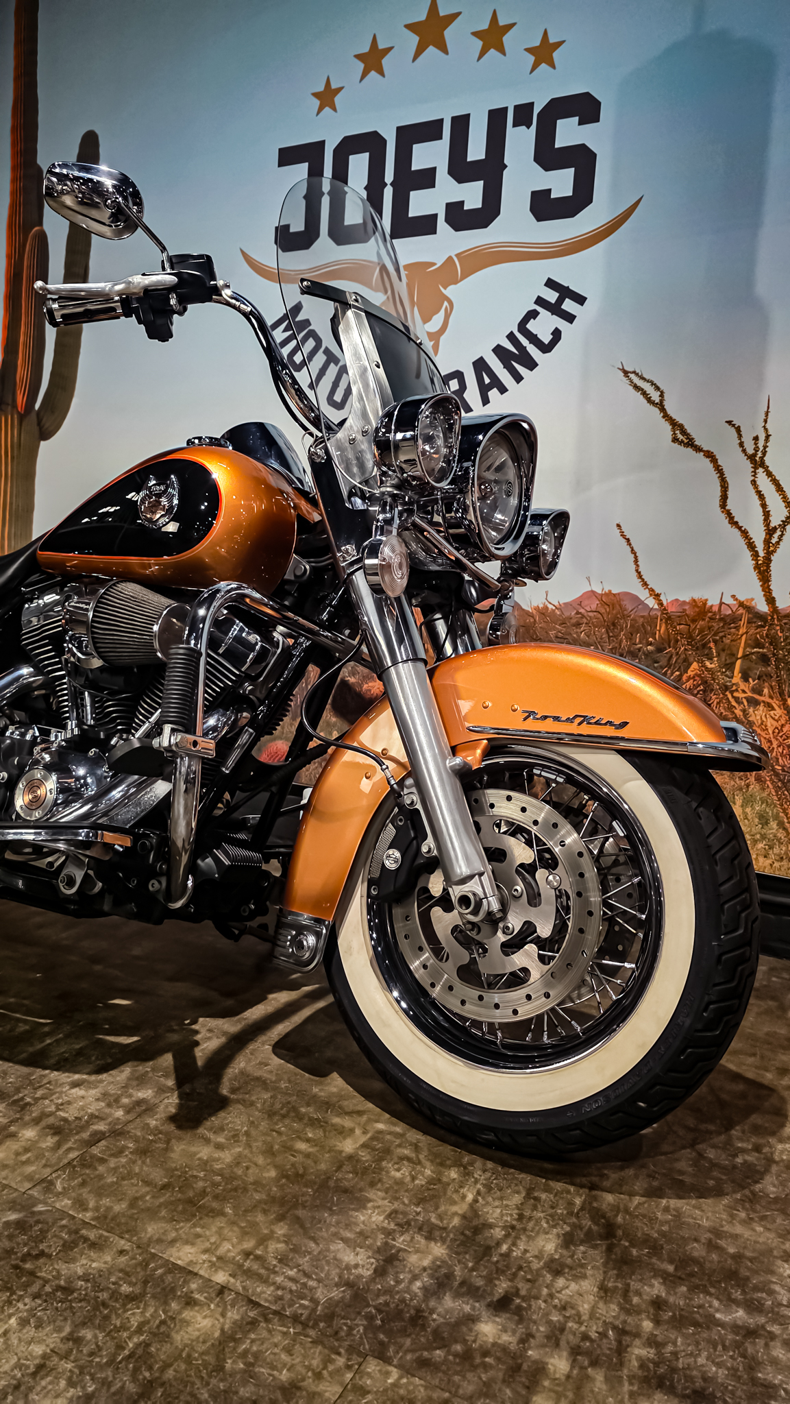 Harley-Davidson - Road King Classic - FLHRC - Anniversary 105th edition - 2008 (1)