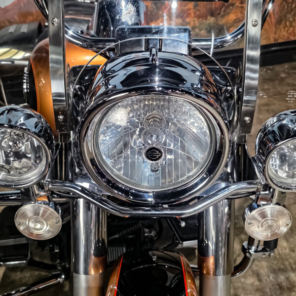 Harley-Davidson - Road King Classic - FLHRC - Anniversary 105th edition - 2008 (1)