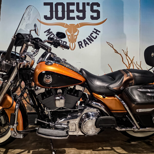 Harley-Davidson - Road King Classic - FLHRC - Anniversary 105th edition - 2008 (1)