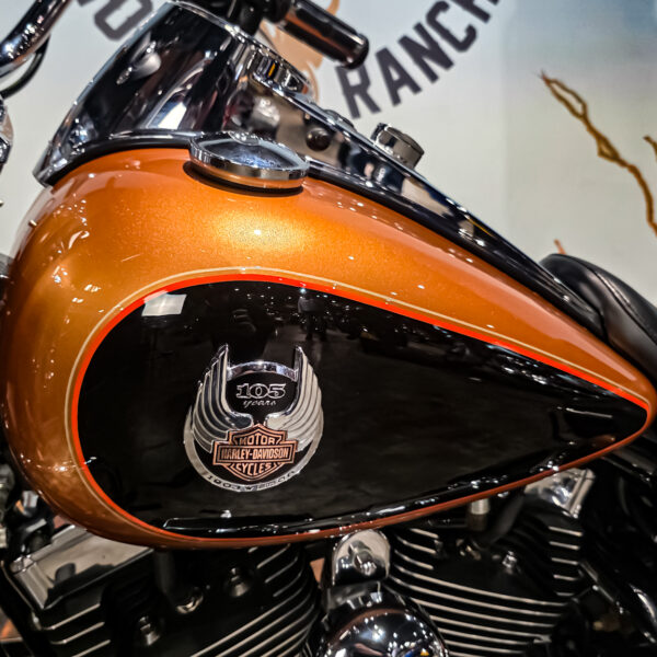 Harley-Davidson - Road King Classic - FLHRC - Anniversary 105th edition - 2008 (1)