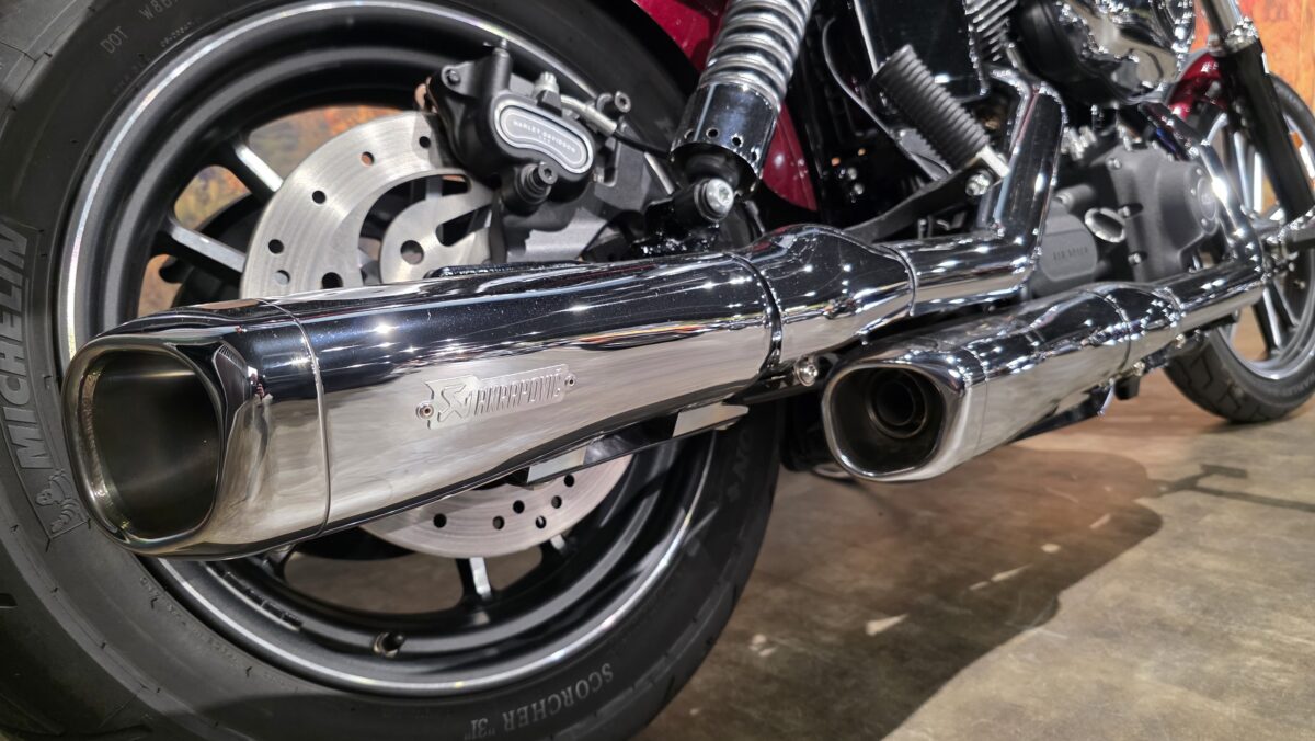 Harley-Davidson - Street Bob - FXDBB - Limited - 2015 (1)