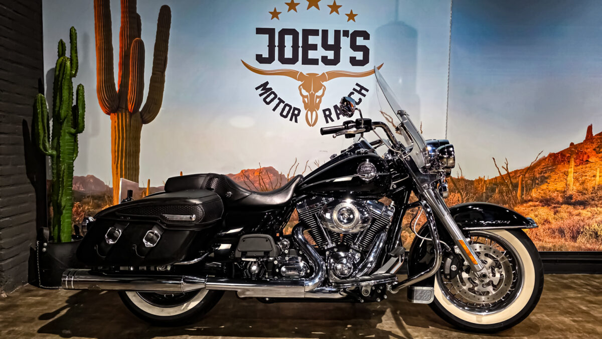 Harley-Davidson - Road King Classic - FLHRC - 2009 - Jekill and hyde (10)