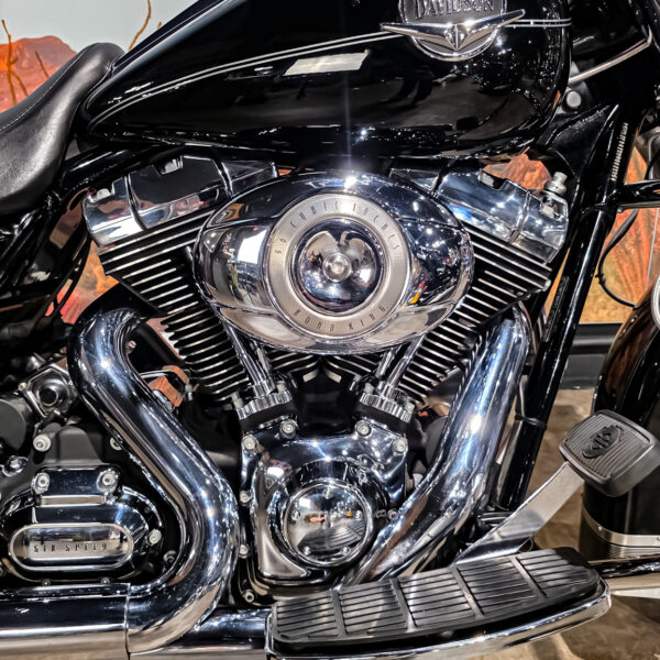 Harley-Davidson - Road King Classic - FLHRC - 2009 - Jekill and hyde (10)