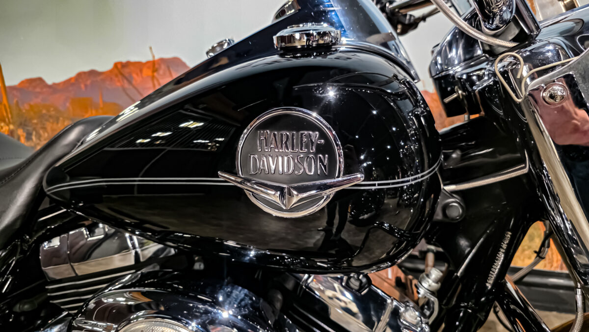 Harley-Davidson - Road King Classic - FLHRC - 2009 - Jekill and hyde (10)