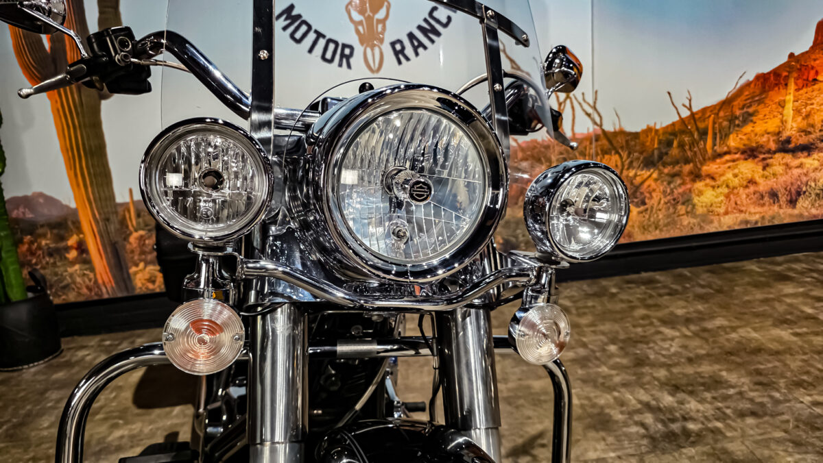 Harley-Davidson - Road King Classic - FLHRC - 2009 - Jekill and hyde (10)
