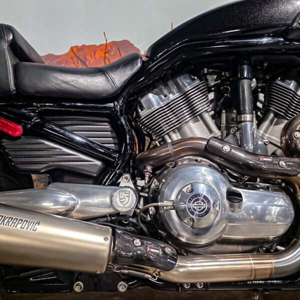 Harley-Davidson - VROD Muscle - VRSCF - 2015 (1)