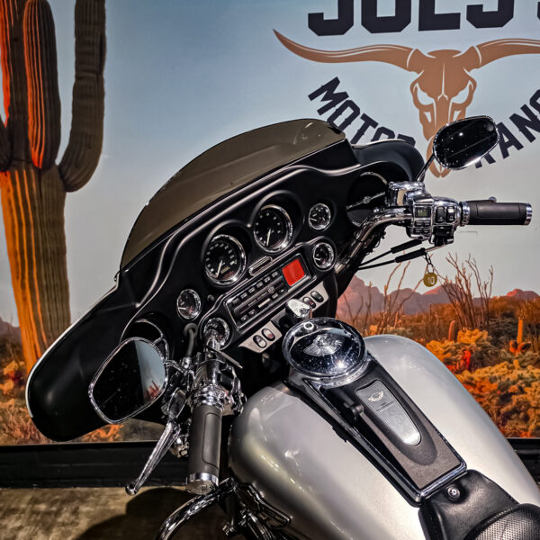 Harley-Davidson - FLHTCU - Electra Glide Ultra Classic - 2003 - 100th anniversary edition (4)