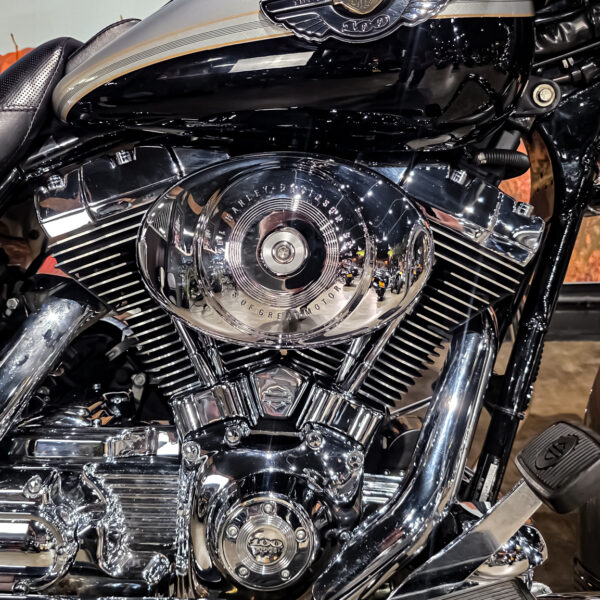 Harley-Davidson - FLHTCU - Electra Glide Ultra Classic - 2003 - 100th anniversary edition (4)