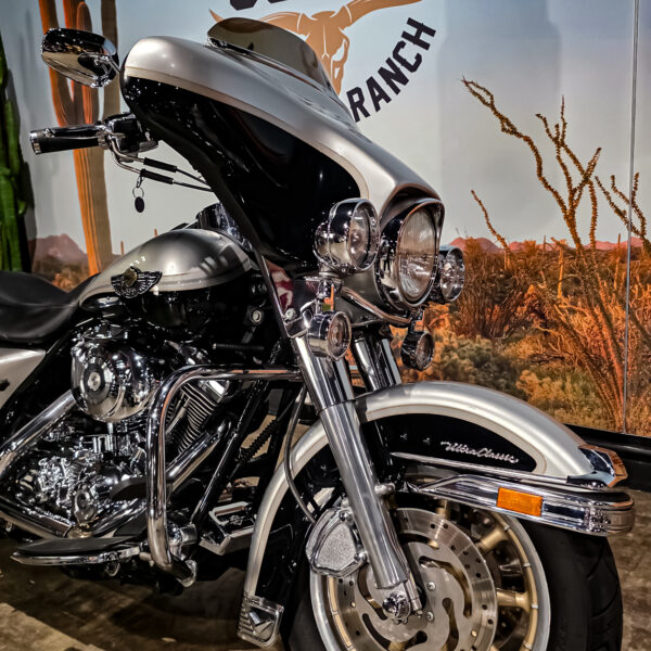 Harley-Davidson - FLHTCU - Electra Glide Ultra Classic - 2003 - 100th anniversary edition (4)