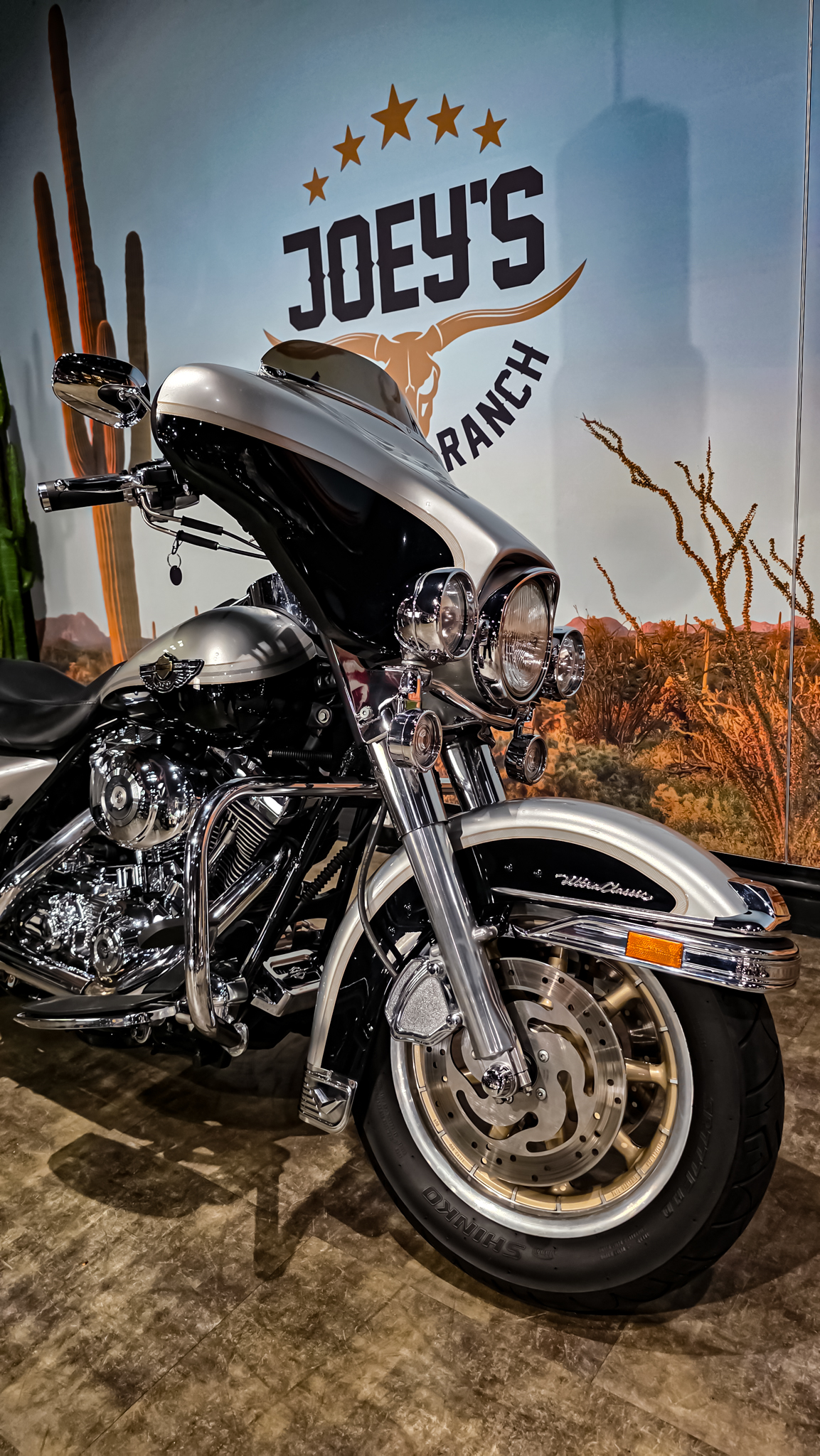 Harley-Davidson - FLHTCU - Electra Glide Ultra Classic - 2003 - 100th anniversary edition (4)