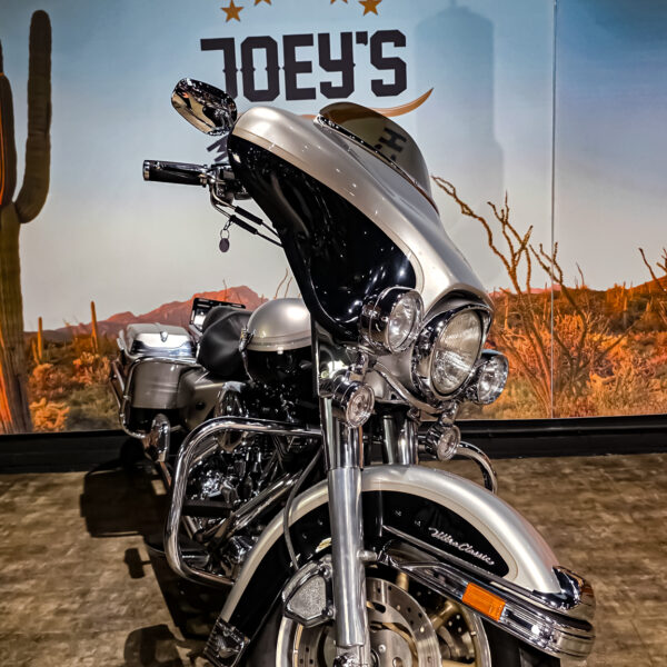 Harley-Davidson - FLHTCU - Electra Glide Ultra Classic - 2003 - 100th anniversary edition (4)