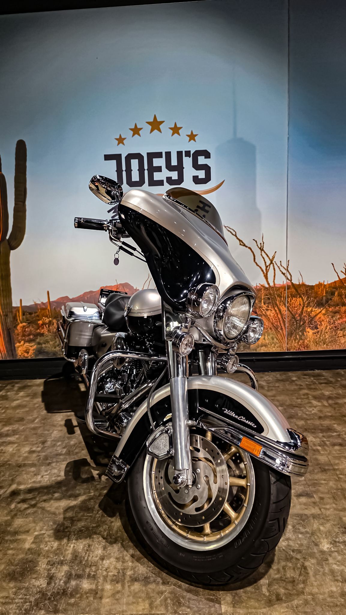Harley-Davidson - FLHTCU - Electra Glide Ultra Classic - 2003 - 100th anniversary edition (4)