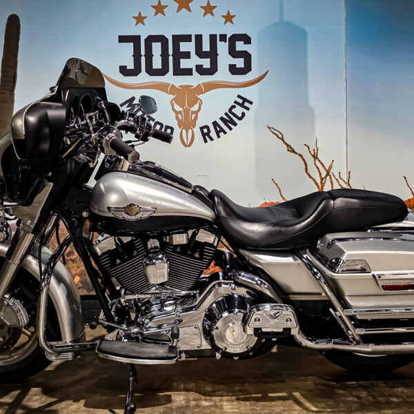 Harley-Davidson - FLHTCU - Electra Glide Ultra Classic - 2003 - 100th anniversary edition (4)