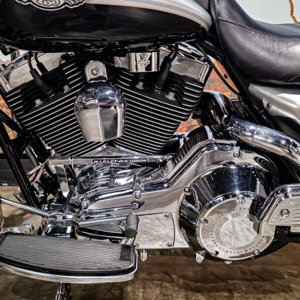 Harley-Davidson - FLHTCU - Electra Glide Ultra Classic - 2003 - 100th anniversary edition (4)