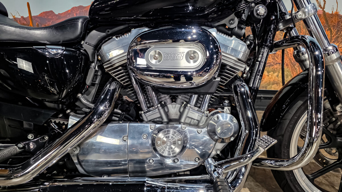 Harley-Davidson - Sportster 883 superlow - 2014 (2) Harley-Davidson - Sportster 883 superlow - 2014 (1)