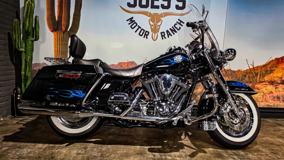 Harley-Davidson - FLHRCI - Road King Classic - #95 - limited edition (1) Harley-Davidson - FLHRCI - Road King Classic - #95 - limited edition.