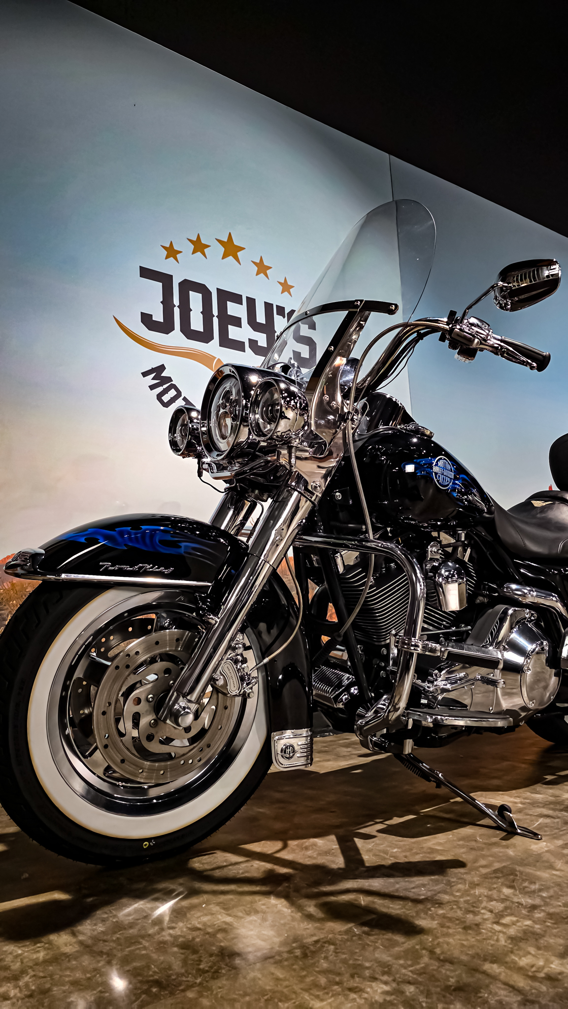 Harley-Davidson - FLHRCI - Road King Classic - #95 - limited edition (10) Harley-Davidson - FLHRCI - Road King Classic - #95 - limited edition.